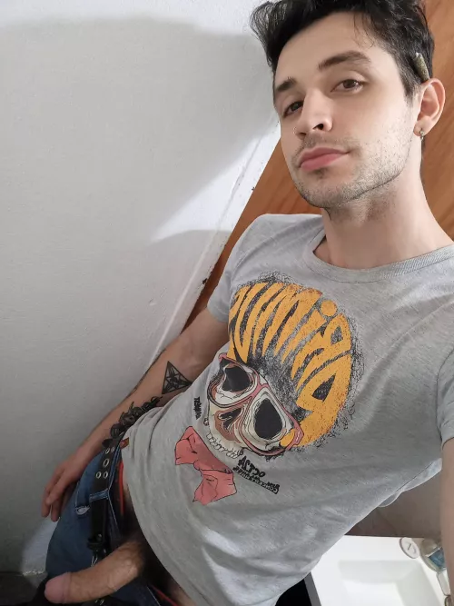 Will you accompany me to the bathroom? 😉