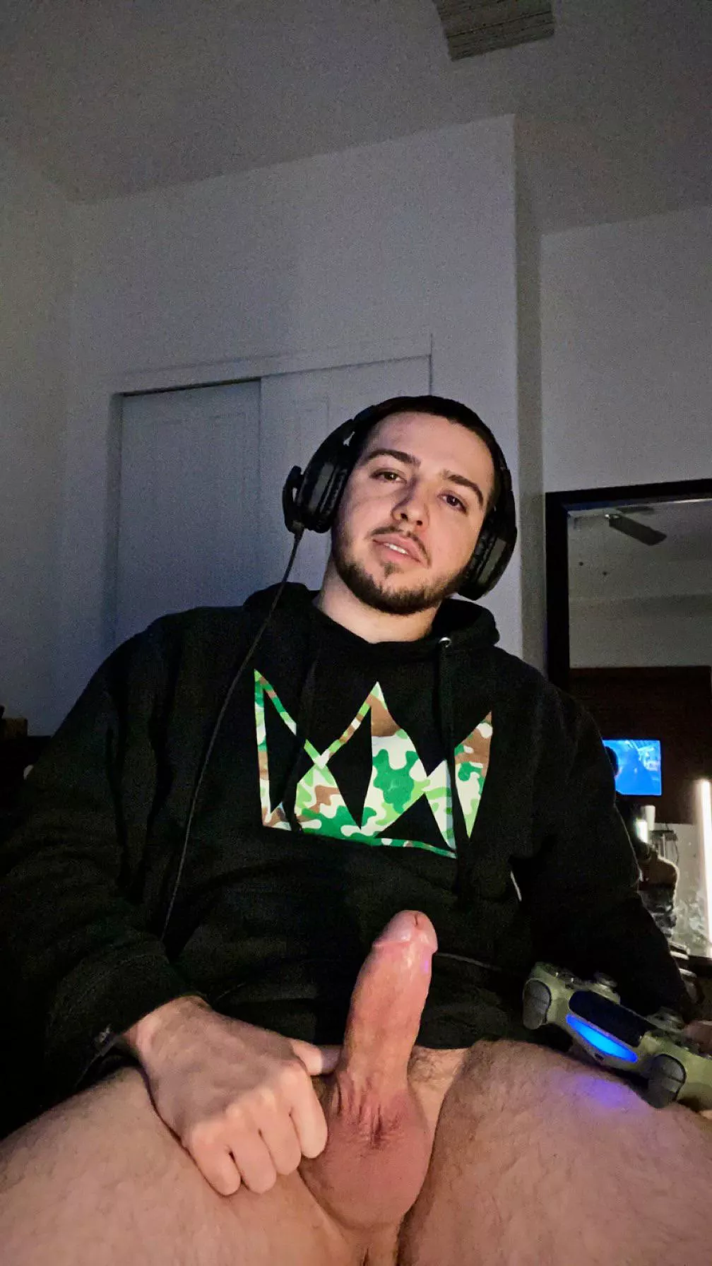 Will you suck it while I play?