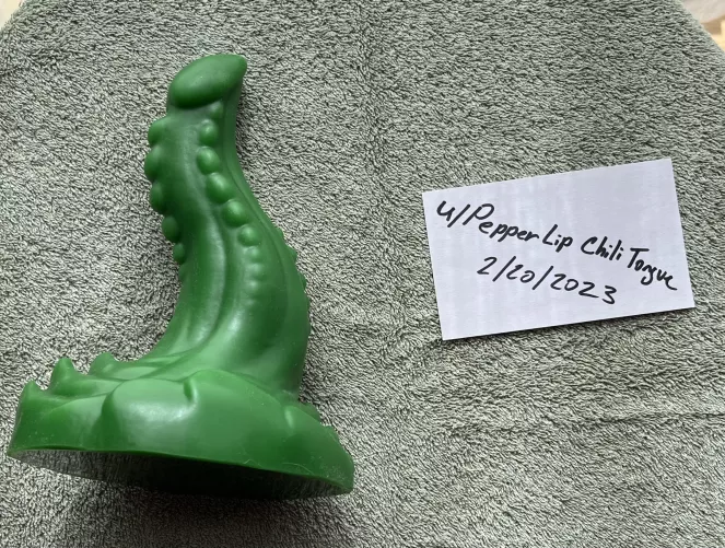 WTS Bad Dragon “Pretzal” (M/S) - $90 Shipped