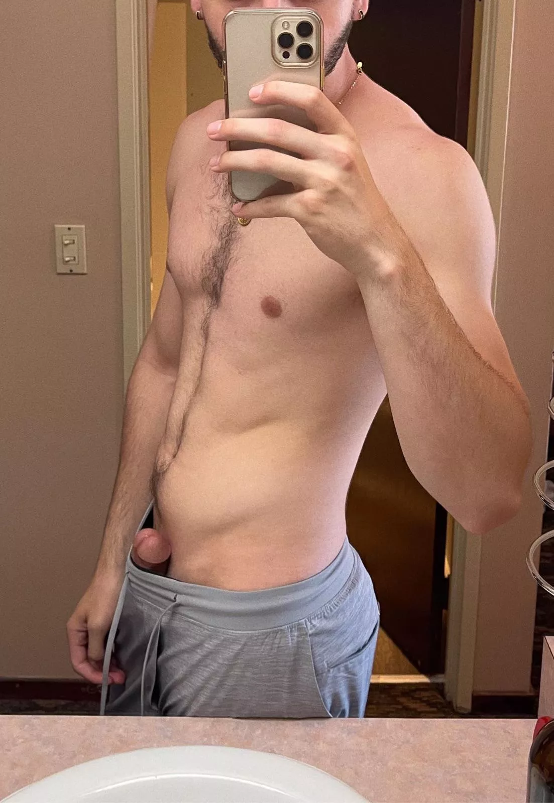 25 m us! Looking for fit handsome and hairy guys sc: ab25us