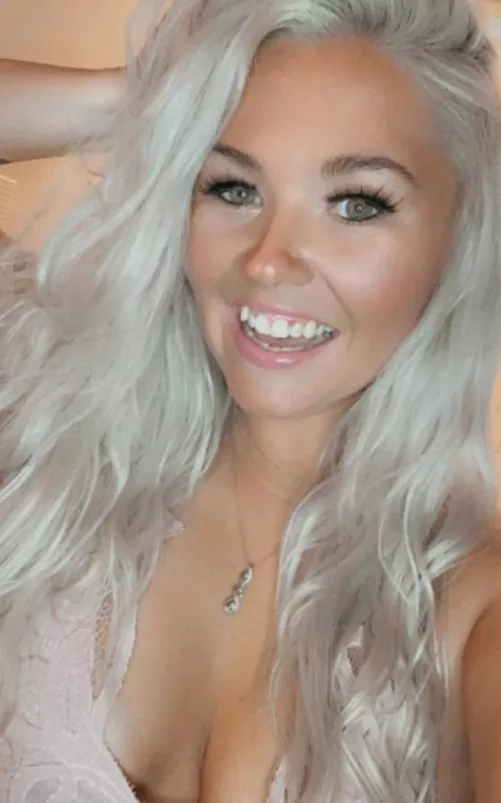 another pic because you are all so nice 🙂