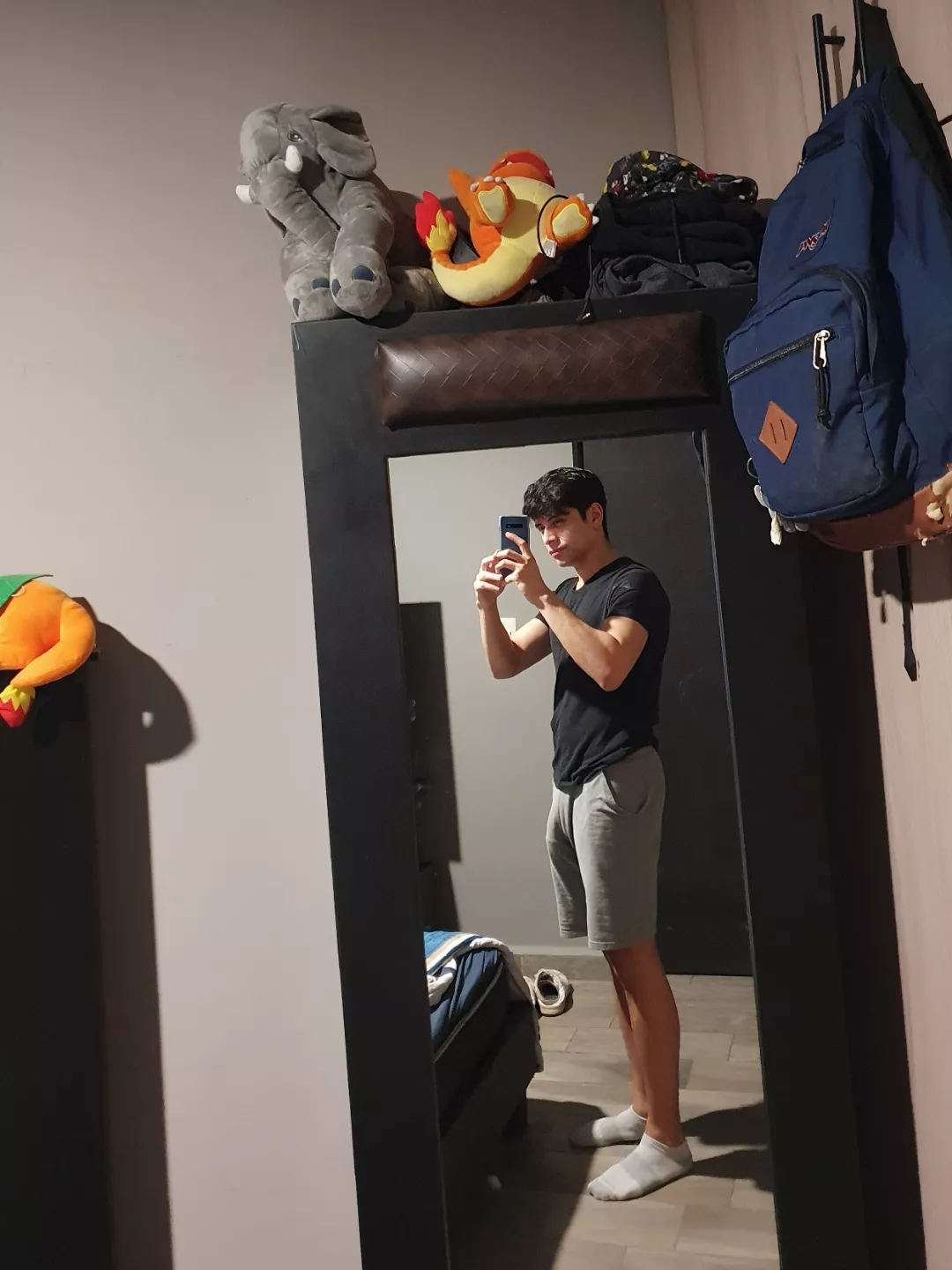 Can you see what is under my shorts or do I need to take them off?🤔