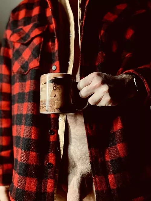 coffee, corduroy and flannel = happy hump day. stay warm CGW