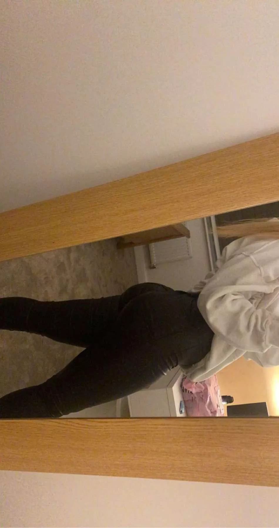 Dm for her snap 👀👀