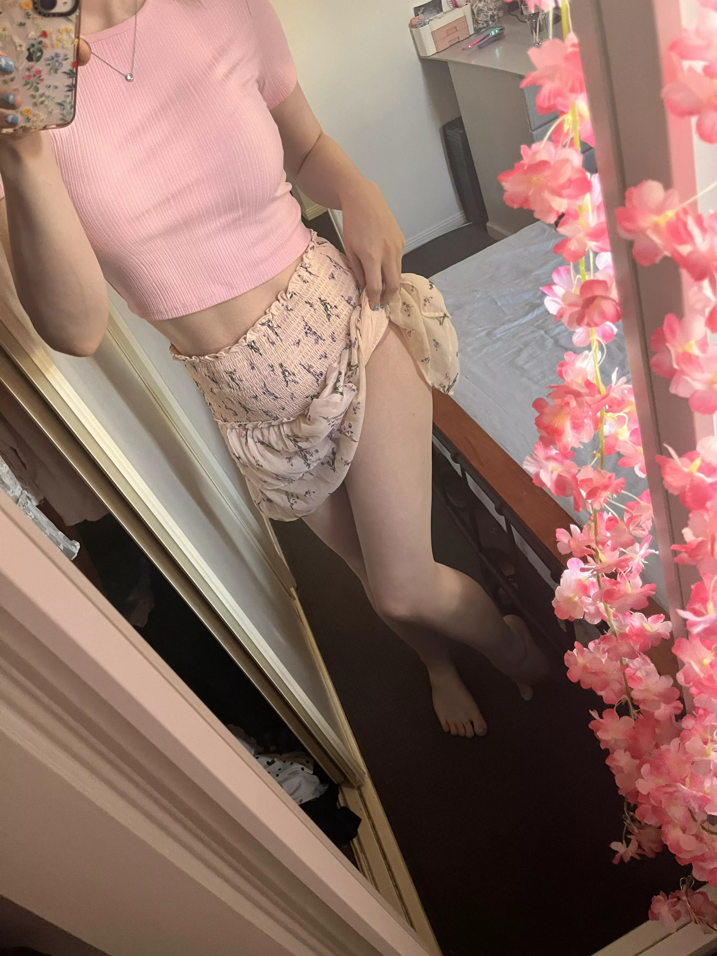 Do you like my skirt?🎀