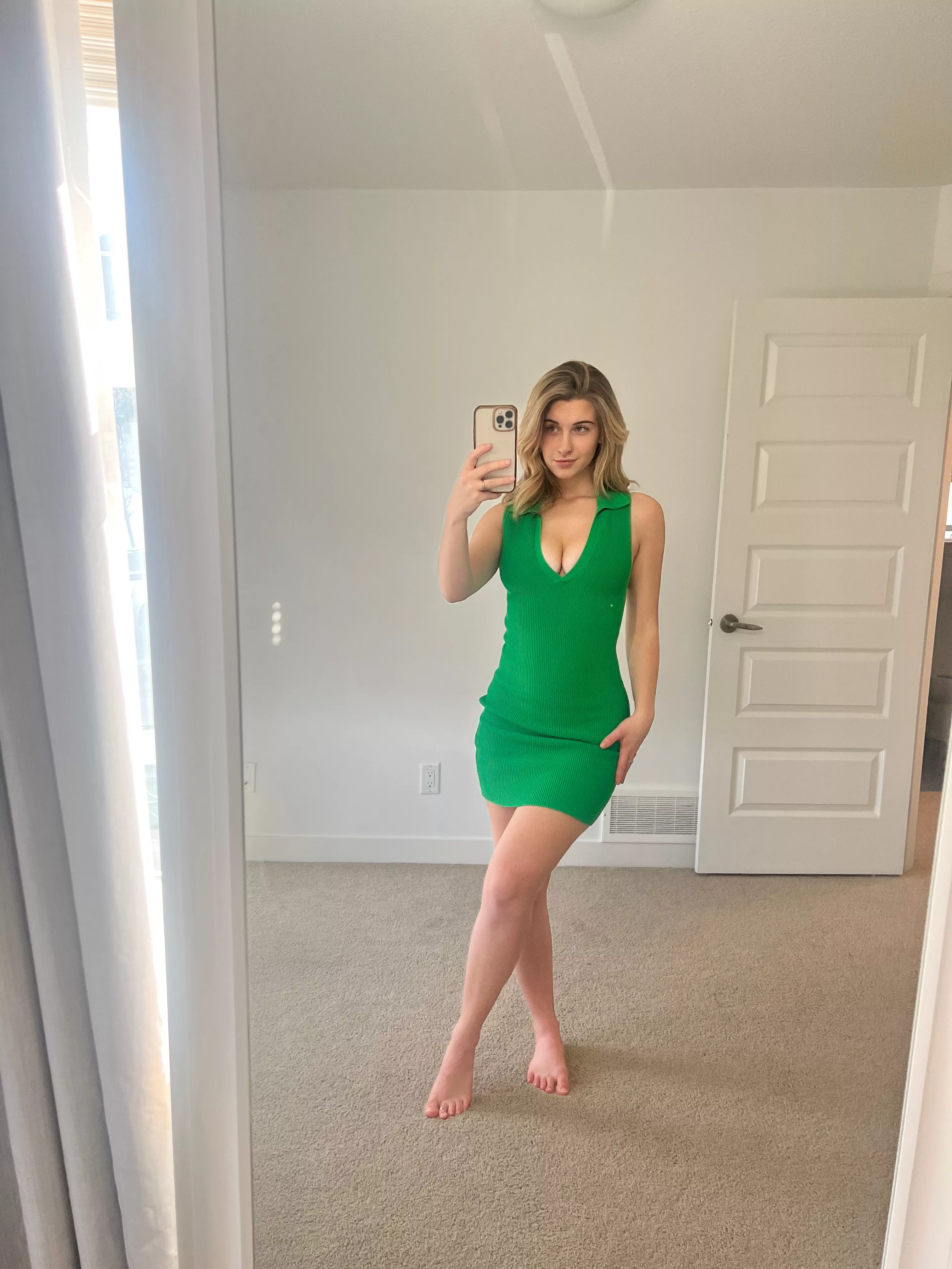 Do you like this dress 💚