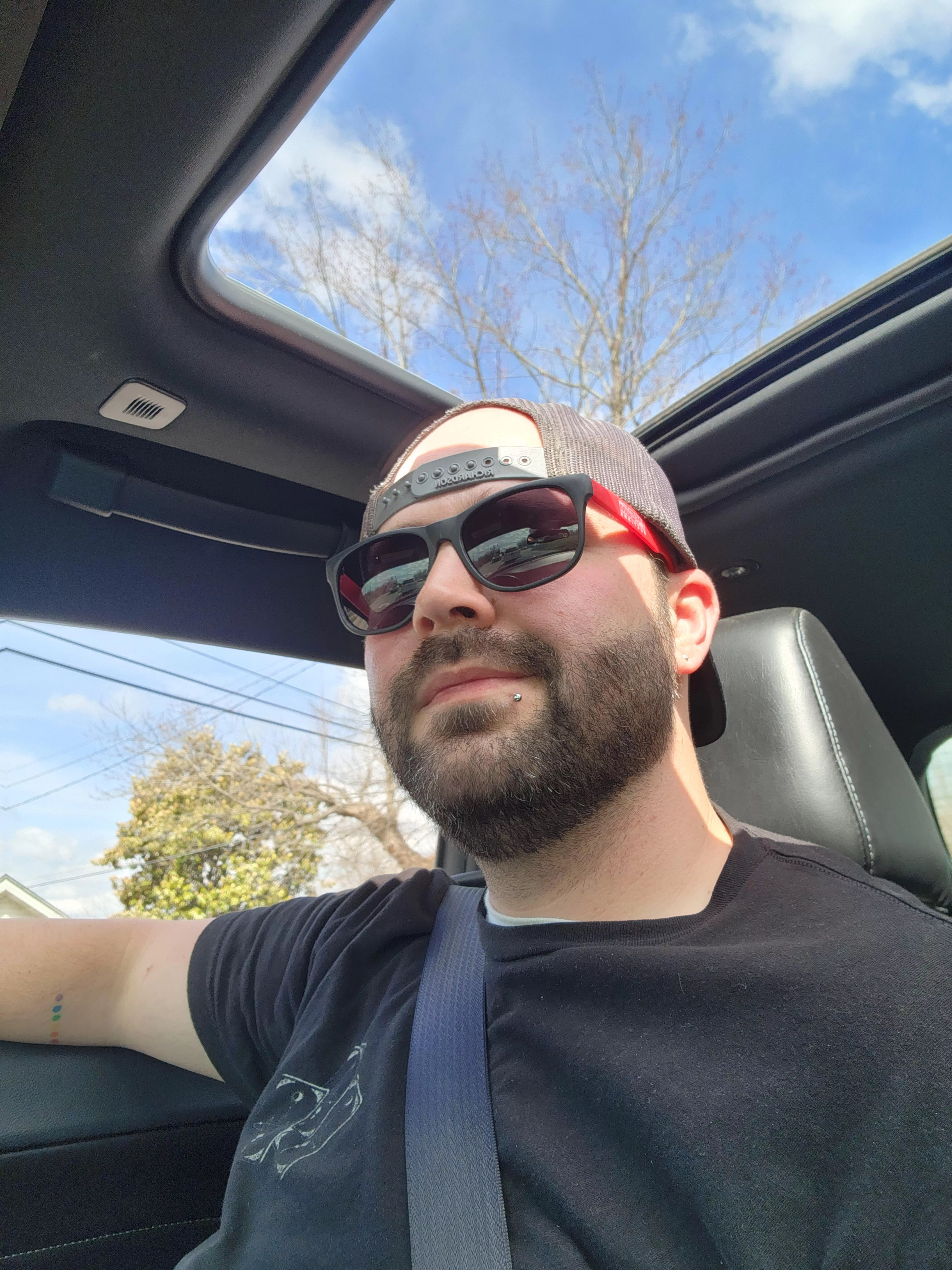 Enjoying the warm and sunny day 😎