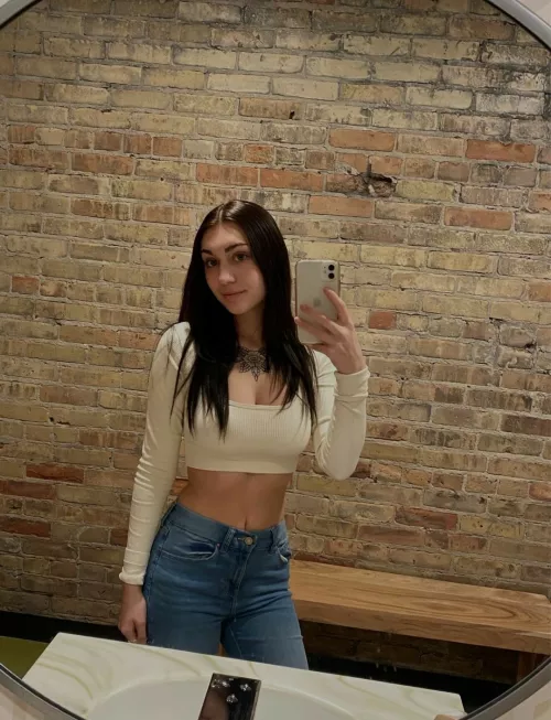 Felt cute might delete later🤔