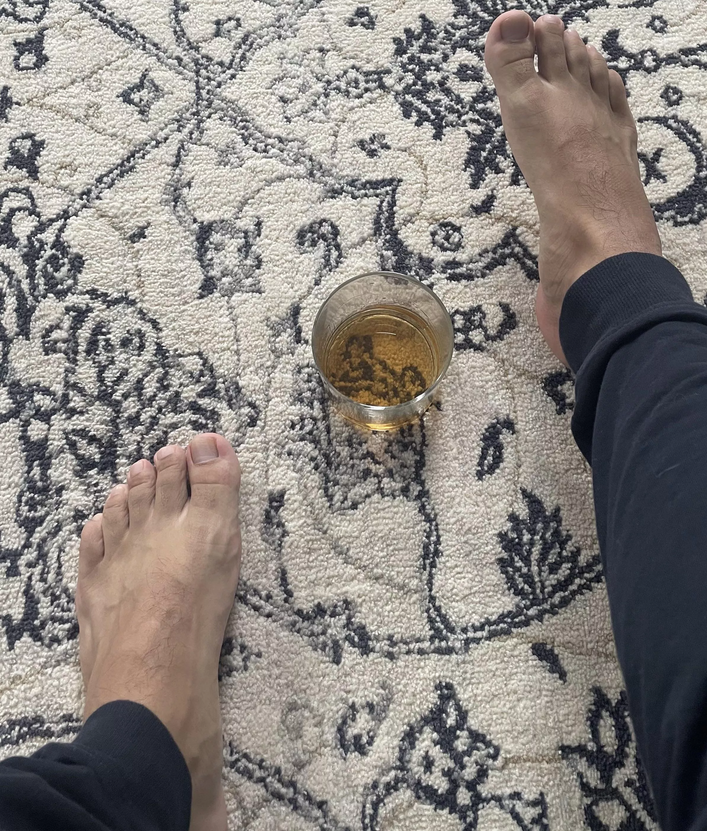 Have a drink and get cozy with me?😄