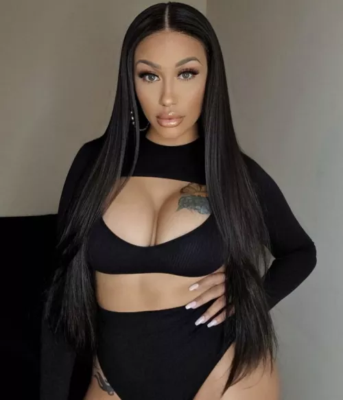 I have some ideas how we can explore my naughty side 🤭 [OC]