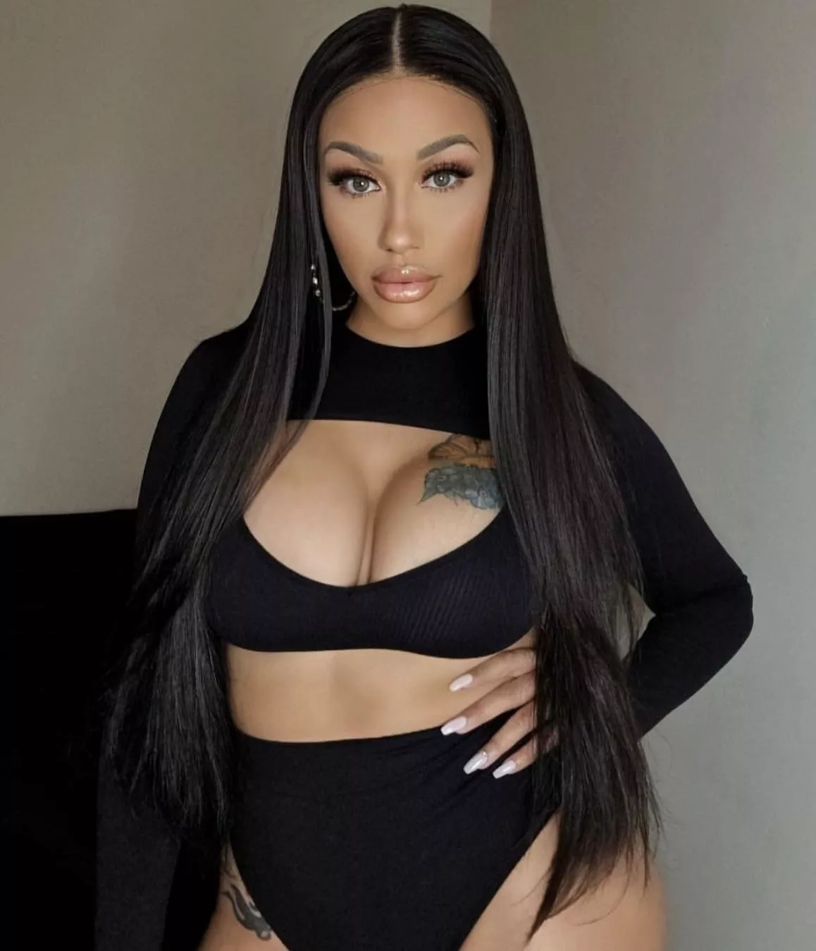 I have some ideas how we can explore my naughty side 🤭 [OC]