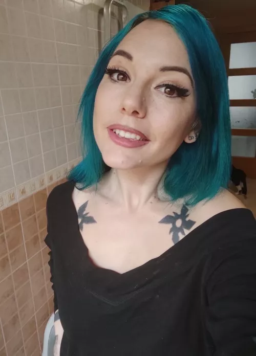 I just want stay on bed full day [f]