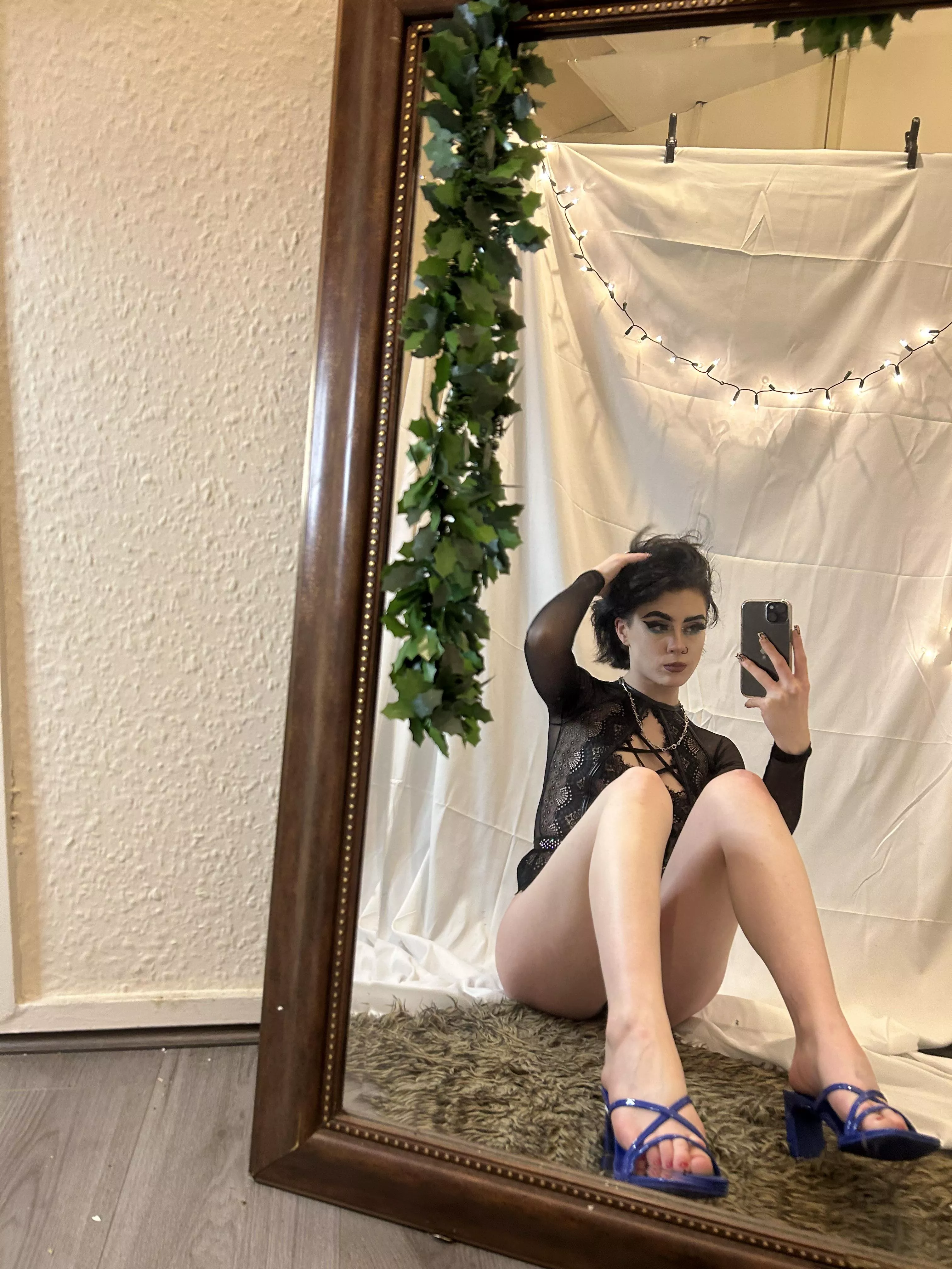 Kiss down my thighs.. 😈