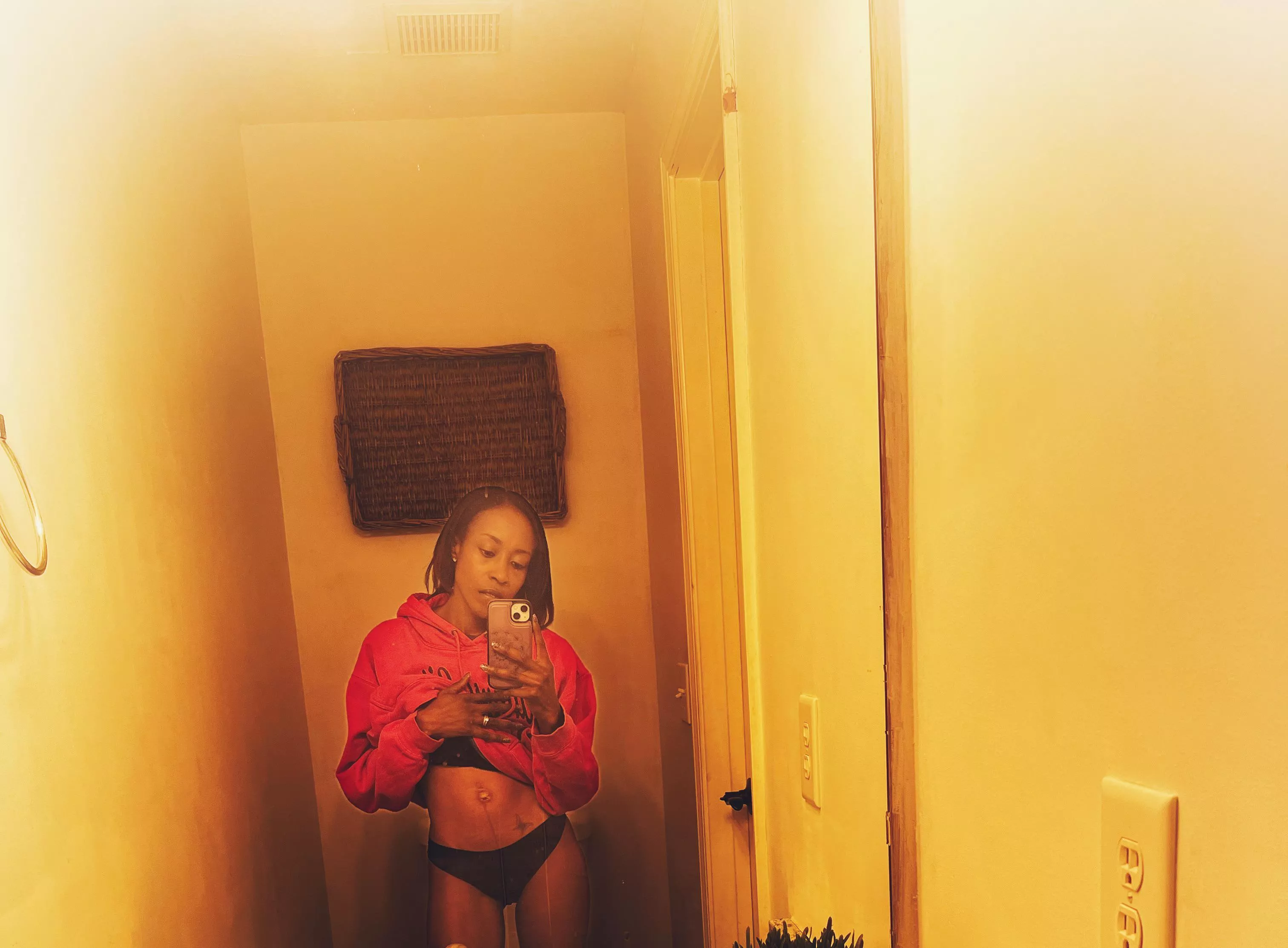 Last day of break, clothes back on tomorrow 🥹