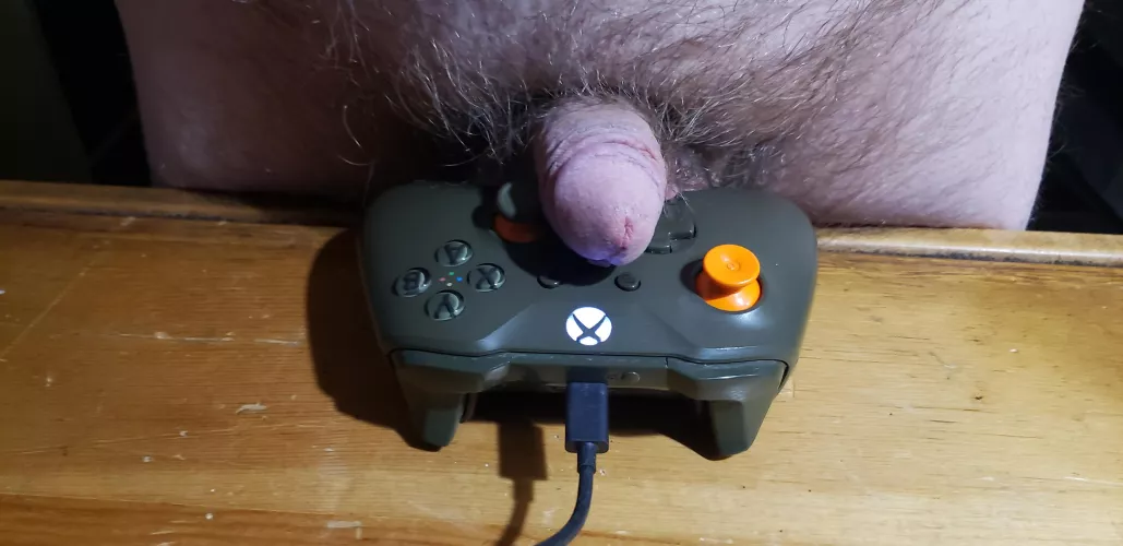 Let's Play with this [51] joycon!