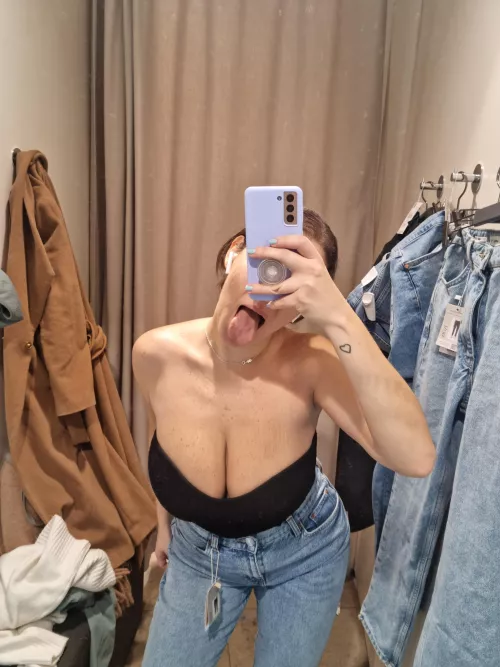 Looking for the perfect spring jeans