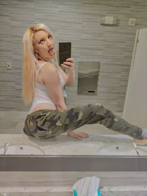 mouth wide open like I was at the dentist 🤪