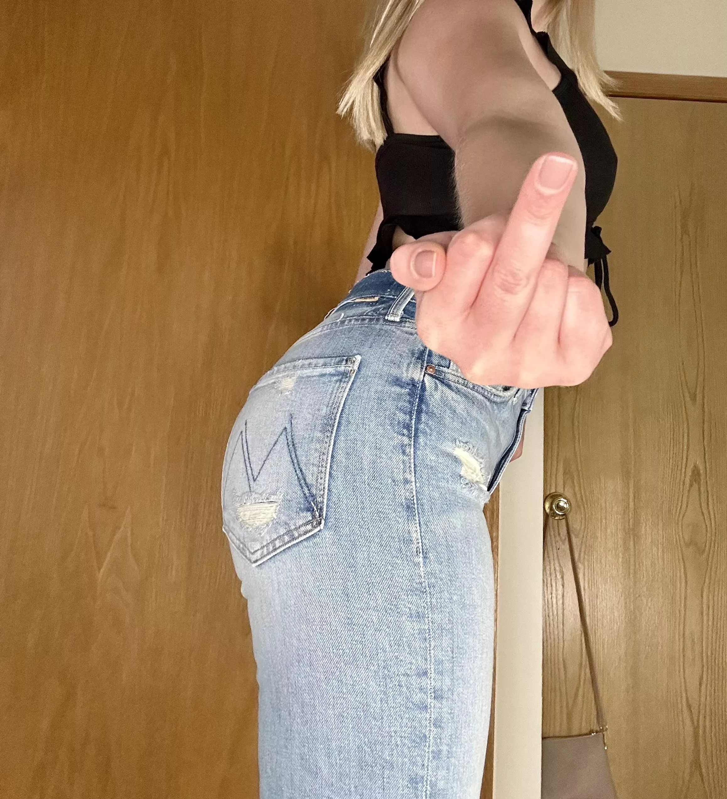 No days off. Get back to f*cking work 🖕🏼