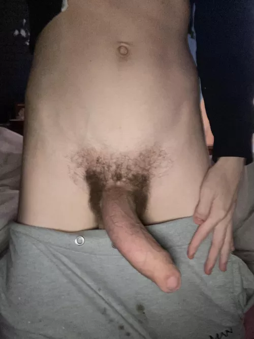 Pull the skin back with your mouth😏