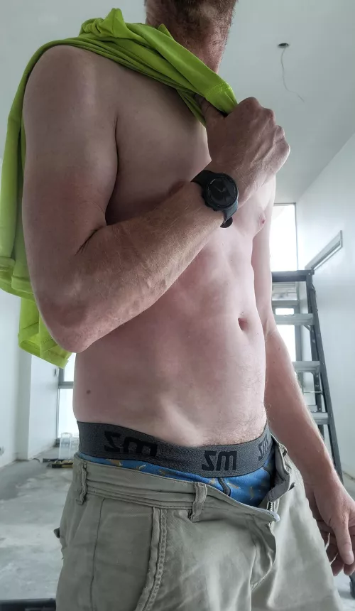 Statue of Davids lesser known cousin, Pete.