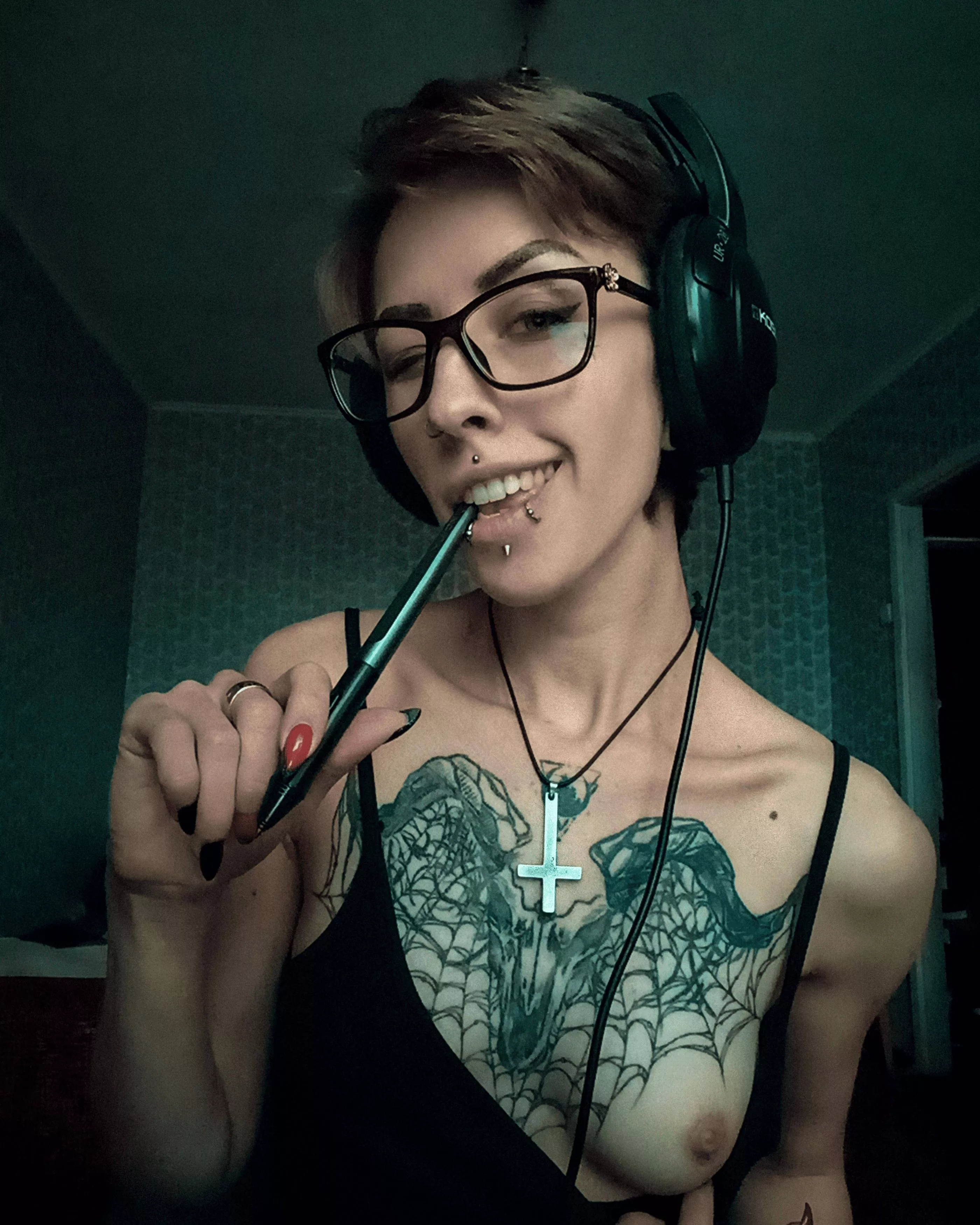 There's nothing sexier than my little boobs