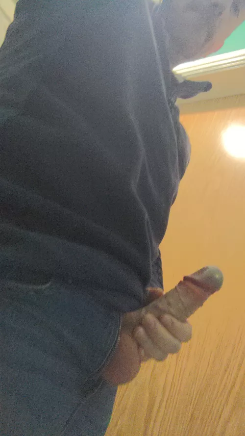 Very hard to focus on work... [43] UK