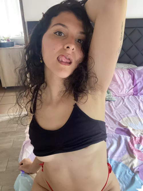 Want to suck you till you pass out 👅