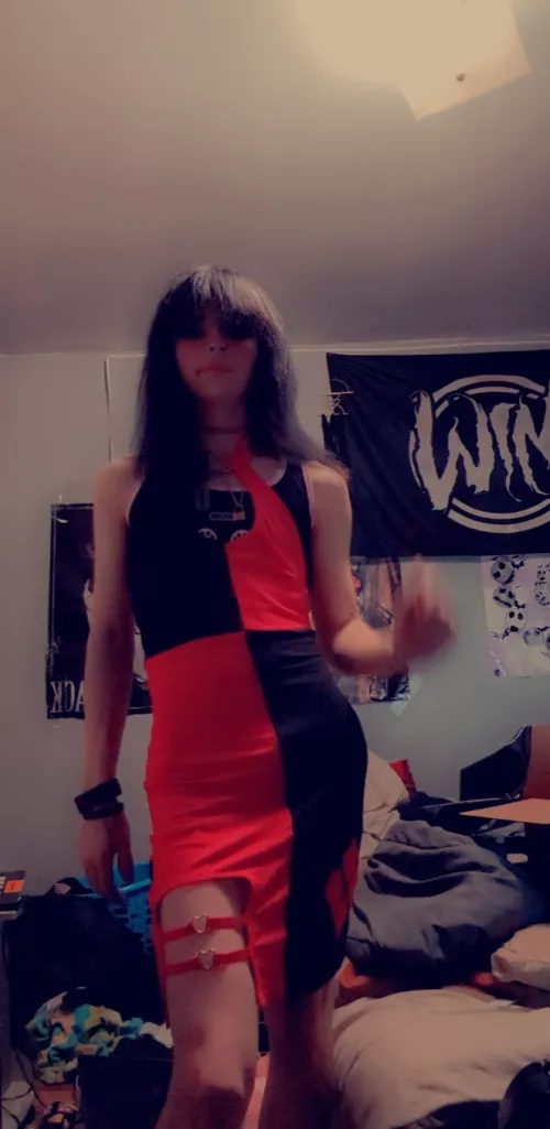 Whatcha lookin' at puddin'?❤️🖤❤️🖤❤️🖤❤️