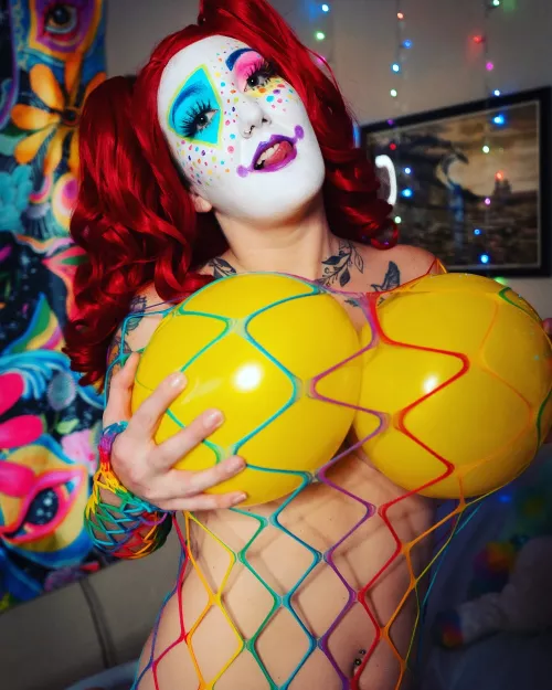 where my loony ppl at?! HONK HONK!