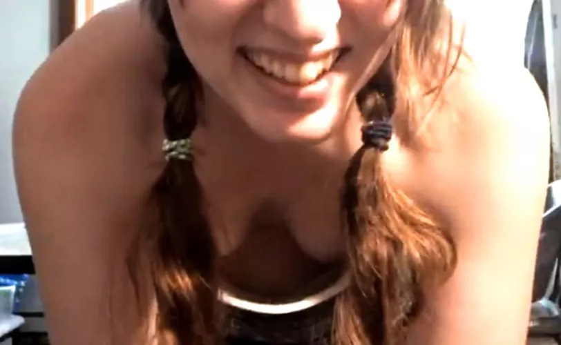 Would you mind helping me pick this up?