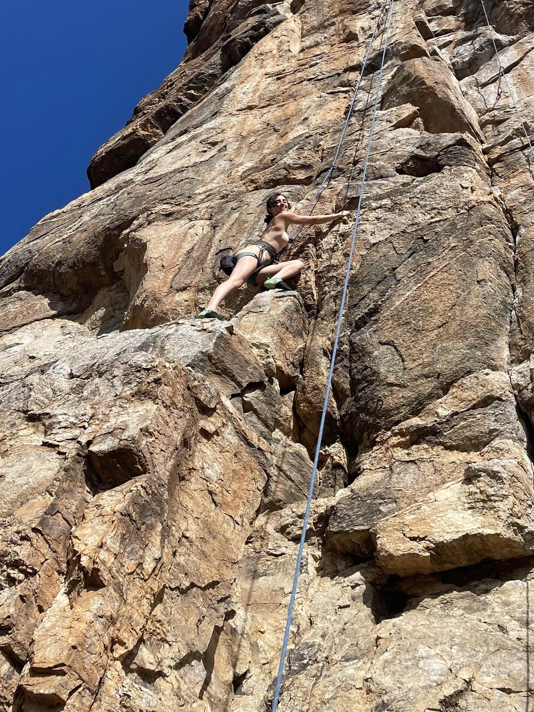 Yes, sometimes I TR topless 🫢