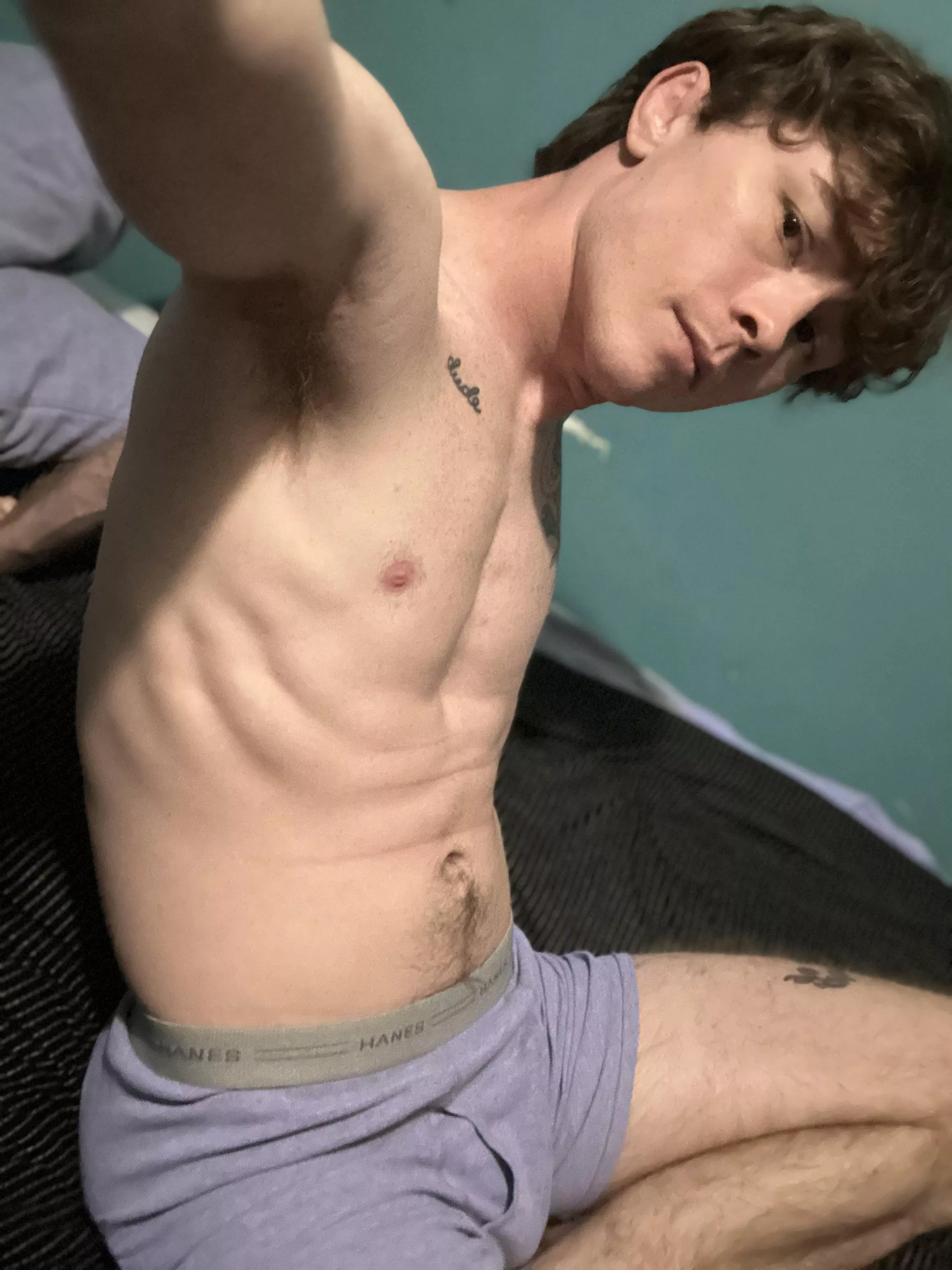 18 @Corcoran120 send face and age for my private story