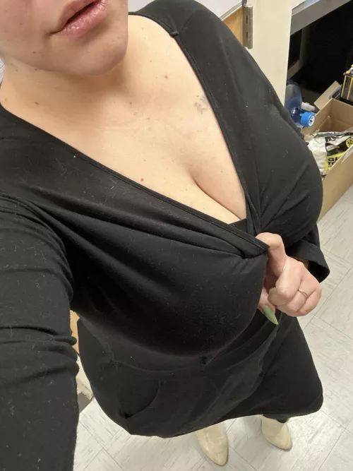 A little fun in the back room 😋