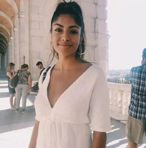 anyone into brown girls on this sub?