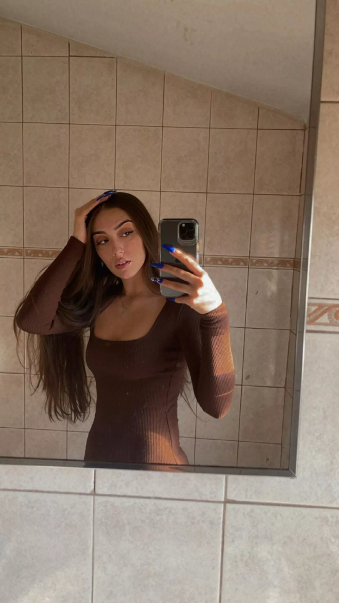 can i send you daily mirror selfies like this?