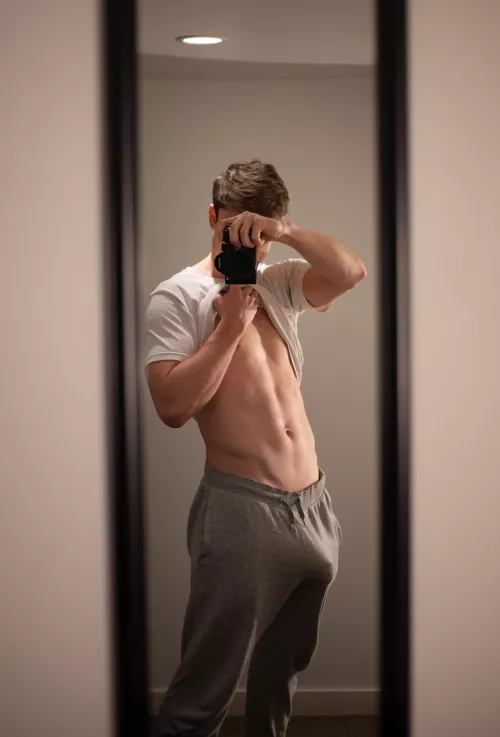 Can never say no to my grey sweatpants