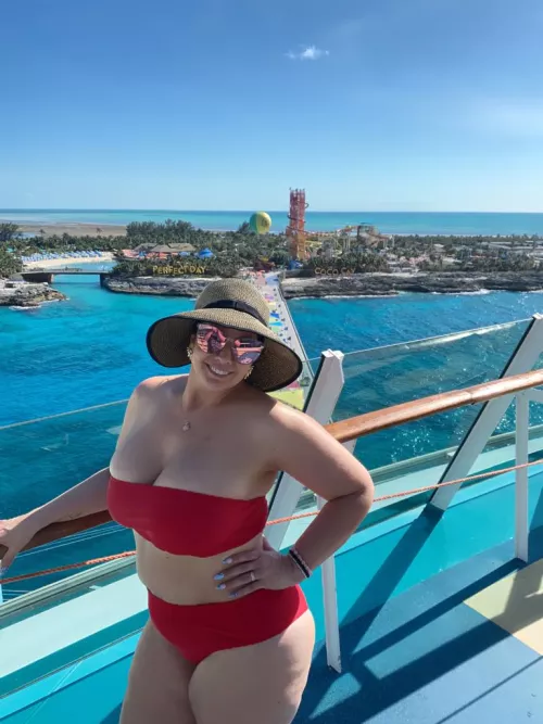 Cruising the Caribbean. How do I look?