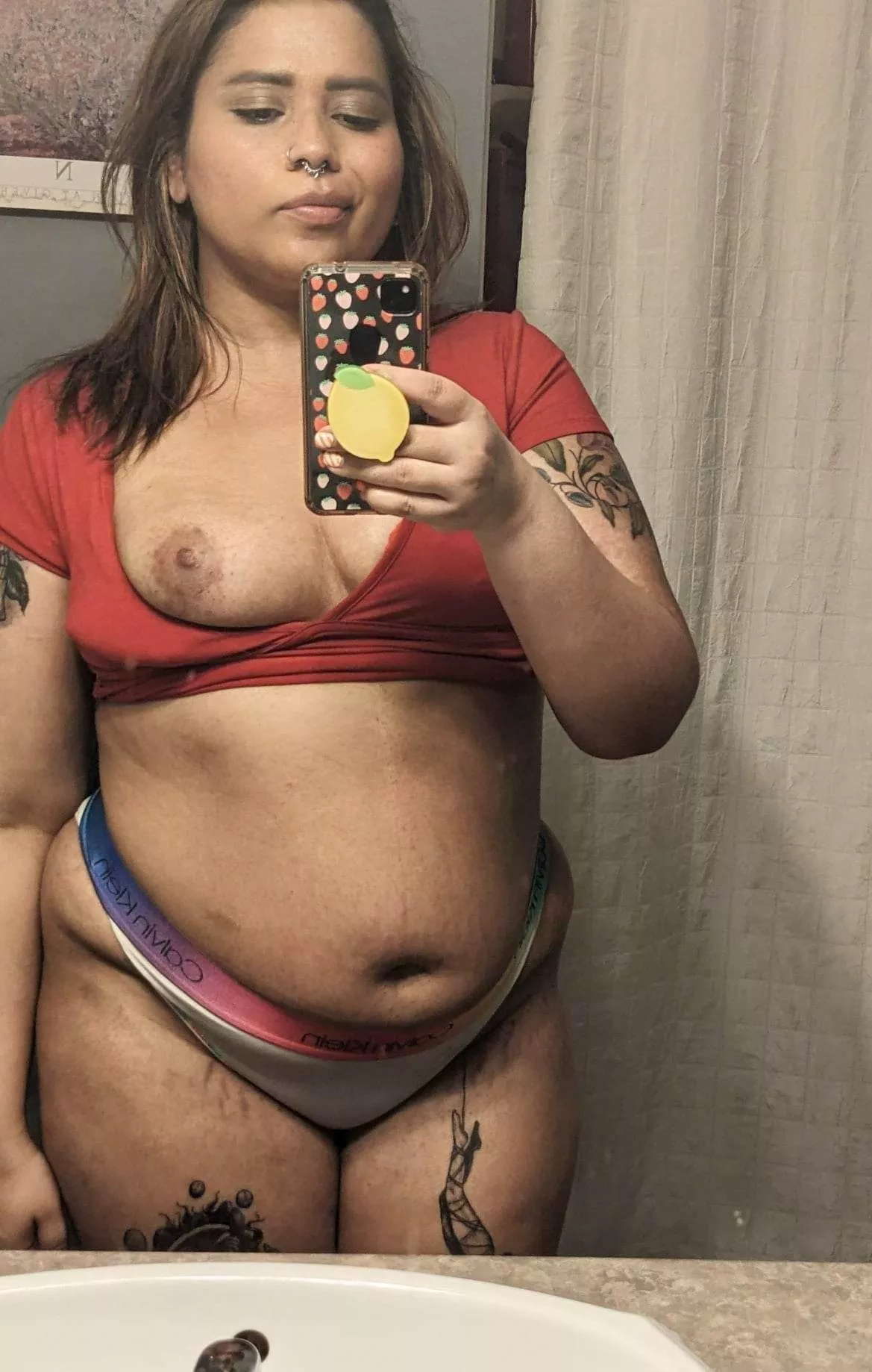 Do you got a milf friend who randomly sends you pics like this?