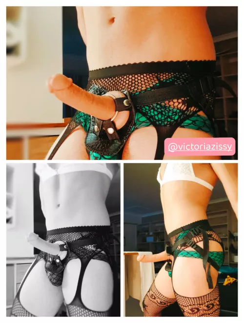 Do you want to play with me? 😍 Trying to raise some money for university 🙈