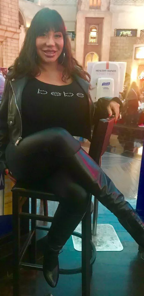 Even fully dressed you can see shes a total bimbo fuck doll!