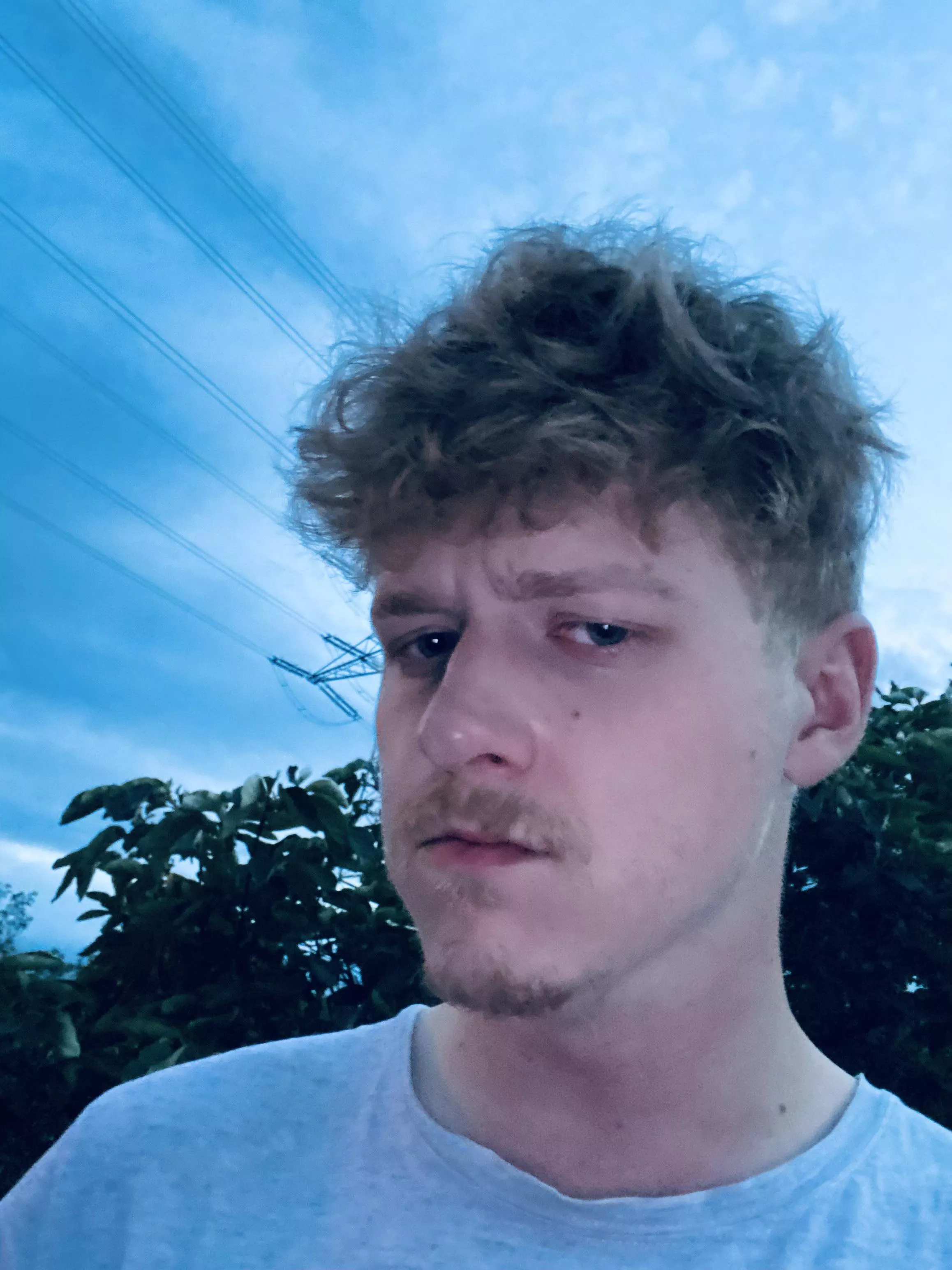 Hey bros ! U all from USA or anyone else from Germany too ? :D