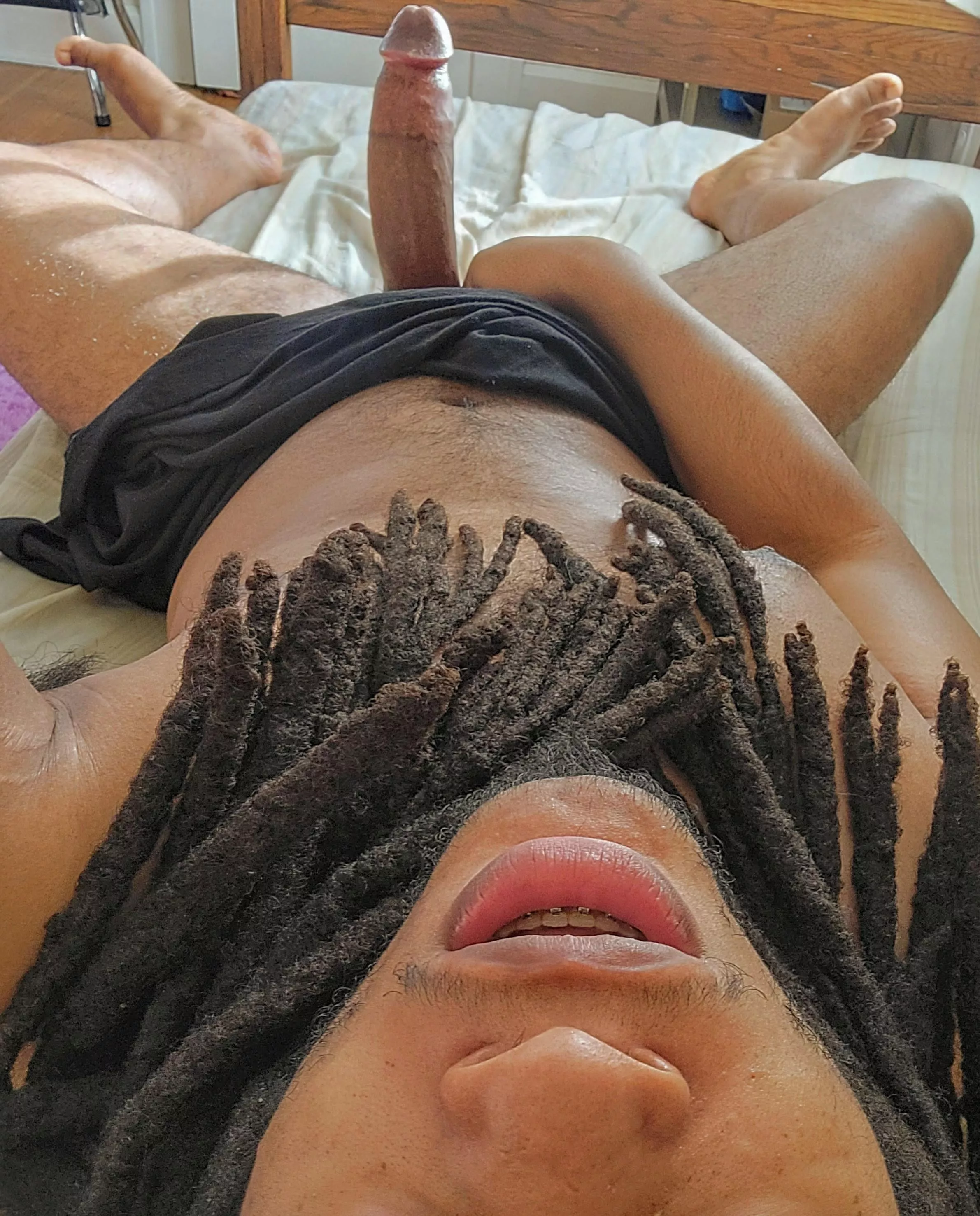 I jus wanna wake up 2 some1 riding my meat.