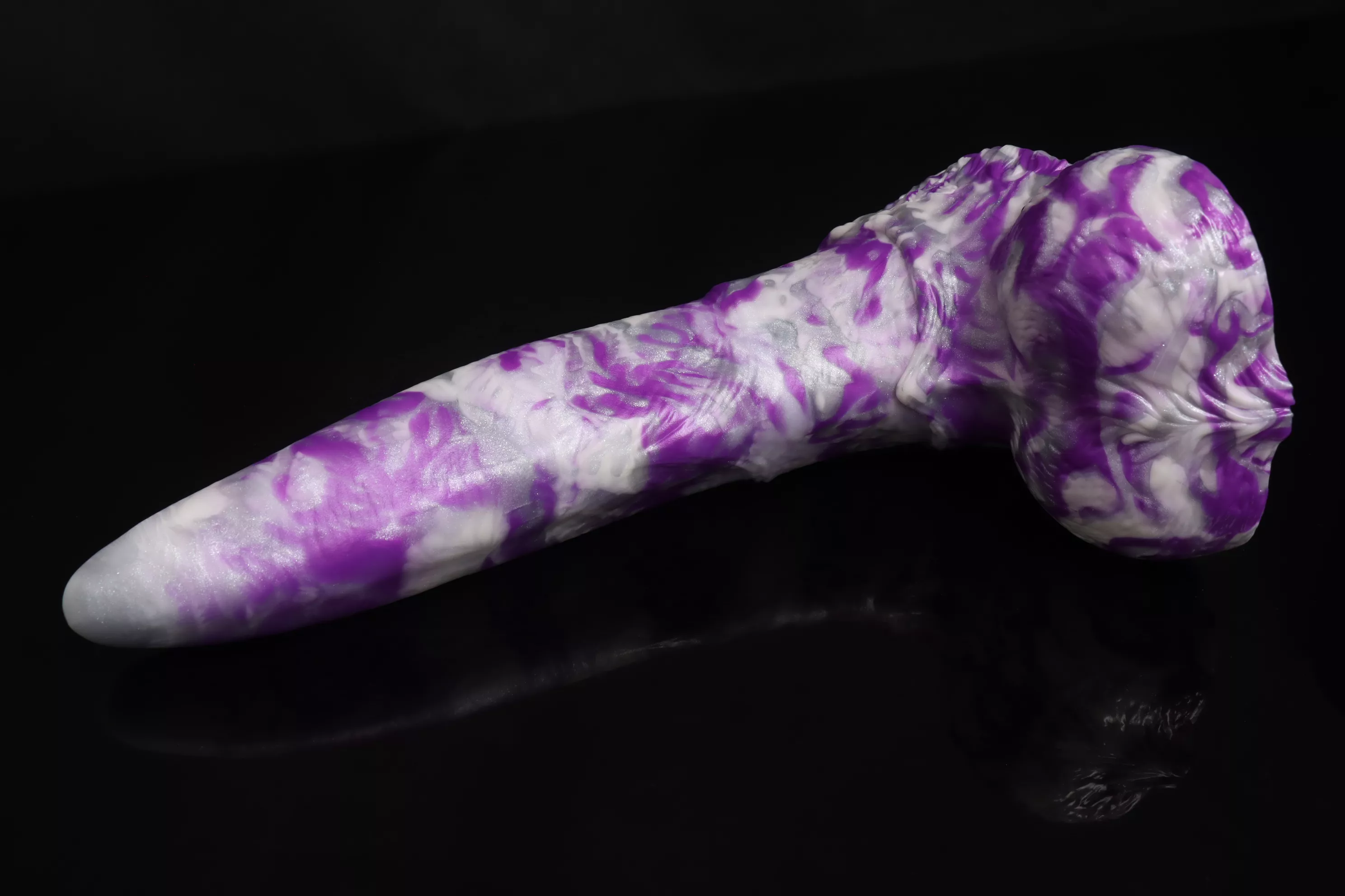 I just got my m/m sveinn in the mail I can't wait to unbox it.🤤