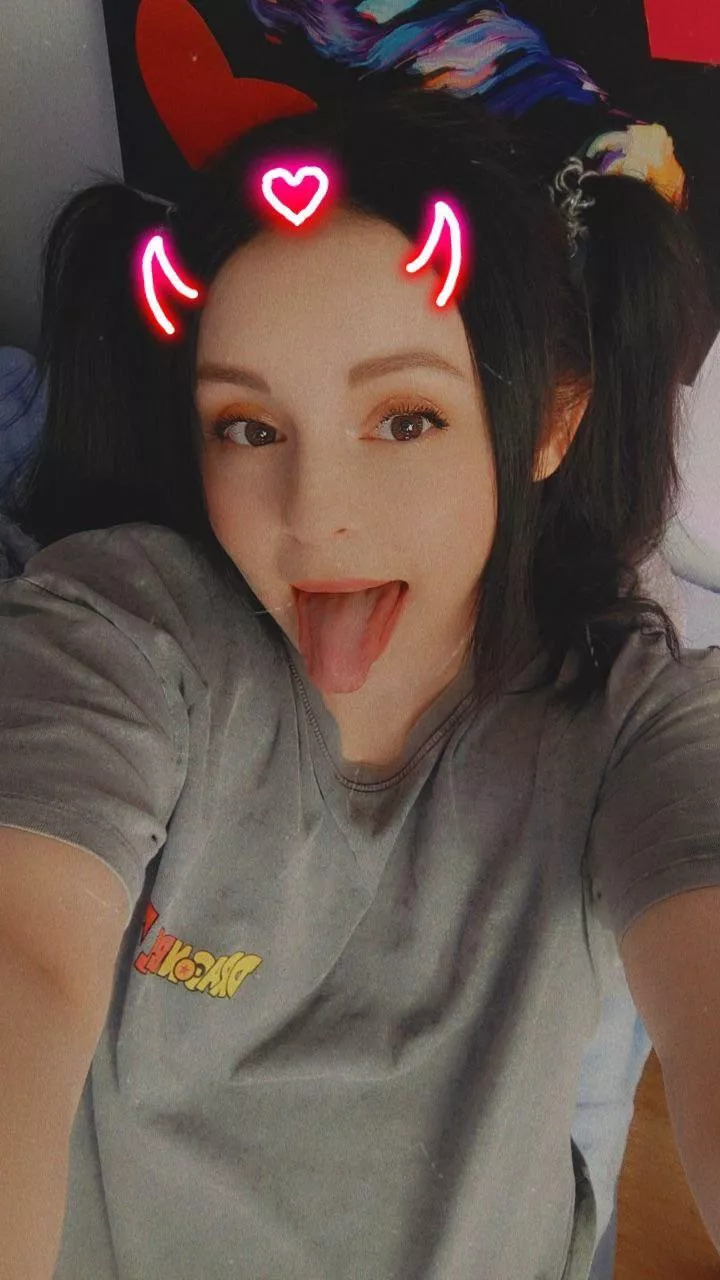 I started the stream come into the room[Cute__Wendy]