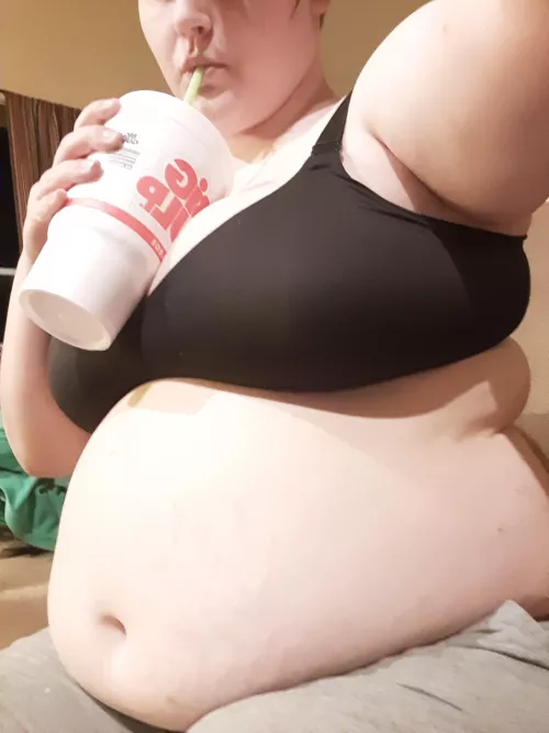 it's getting warmer so i'm making sure to stay hydrated! 😌