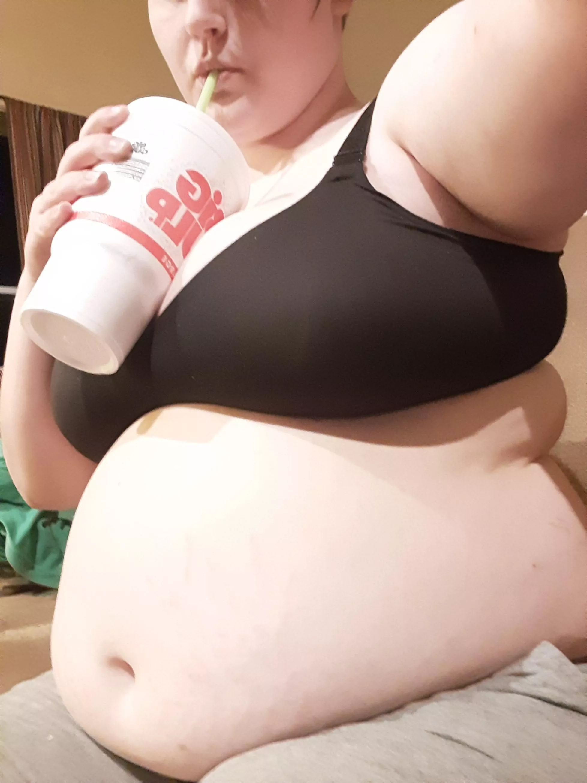 it's getting warmer so i'm making sure to stay hydrated! 😌