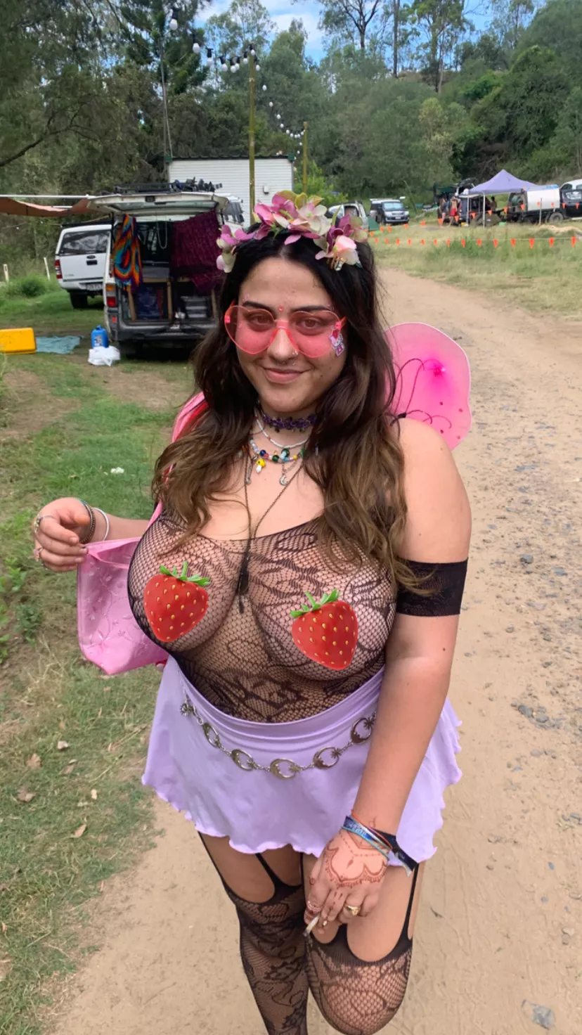 let's find a spot and fuck around this fest