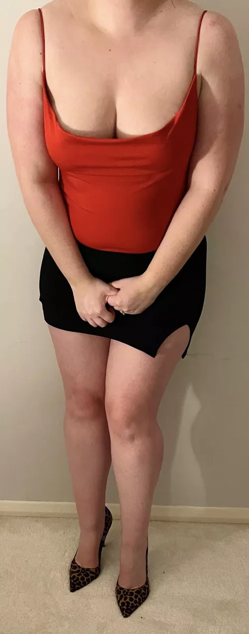 Low cut top, short skirt, high heels… my wife ticks every box ☑️