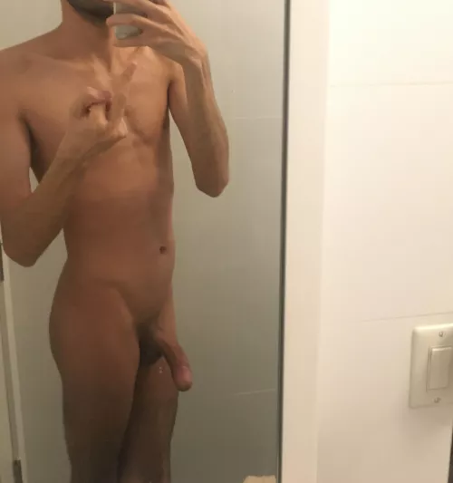 M slowly improving my self esteem, any thoughts? Rate me 1-10