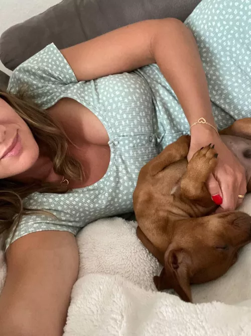 me and my dog need a daddy 🥺